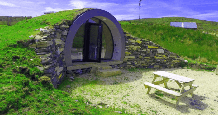 A Hobbitpod by the beach, Donegal