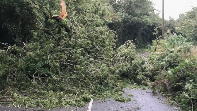 Заблокированная дорога в White Cross, Co Cork