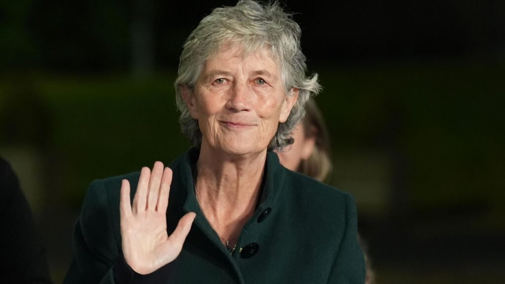 Кэтрин Коннолли официально объявлена ​​новым президентом Республики Ирландия