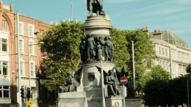 Памятник Дэниелу О'Коннеллу работы Джона Генри Фоли на O'Connell Street в Дублине